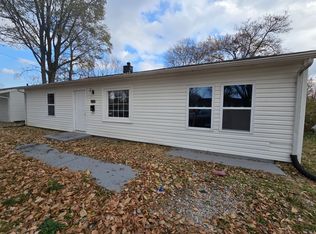 1140 Saint Rose Ln, Cahokia, IL 62206