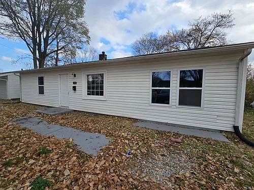 1140 Saint Rose Ln Photo 1