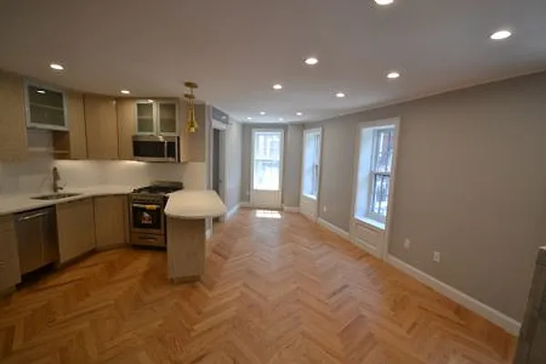 Rented by ArdorNY | media 3