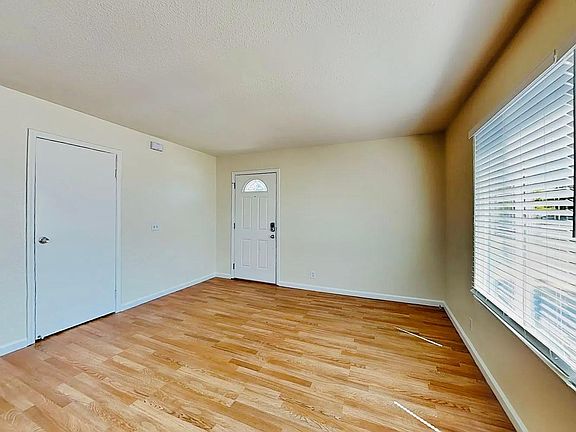 2nd image of 119 Kennison Ct