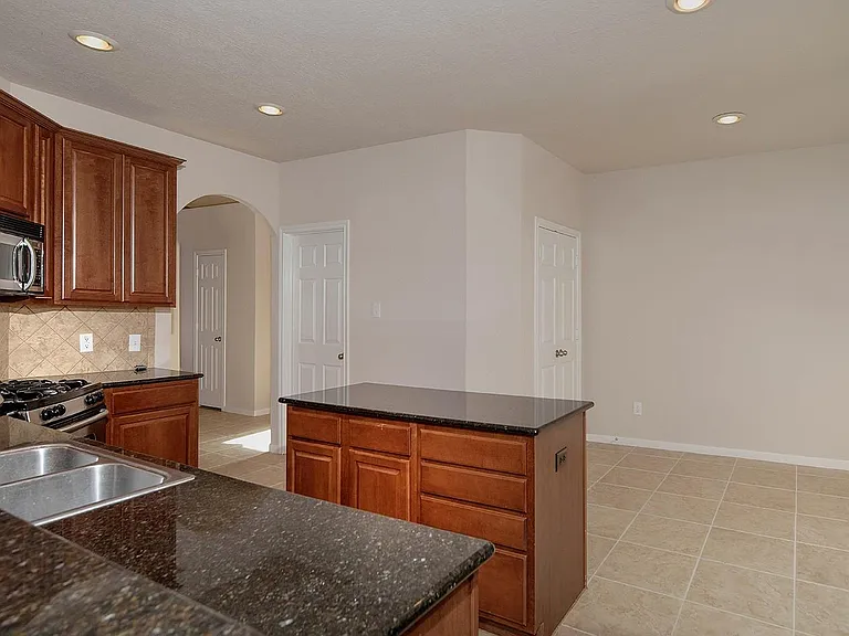47 N Spinning Wheel Cir — Photo 9
