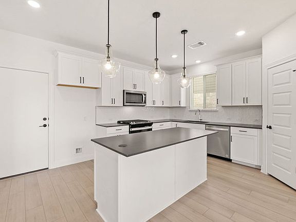 Open Kitchen