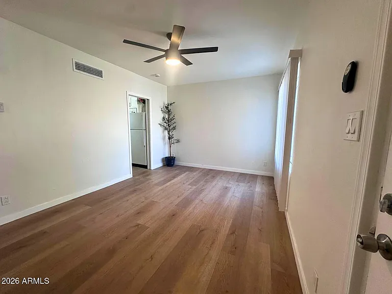 3927 N Longview Ave #2 — Photo 3