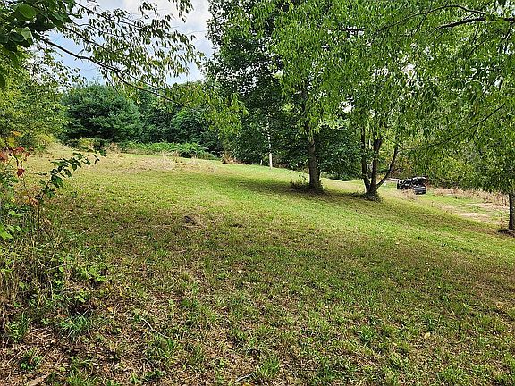 4th image of 80 Old Brick Rd