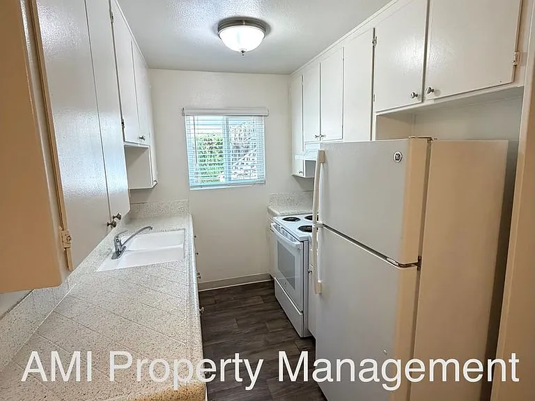 4547 Utah St #4 — Photo 3