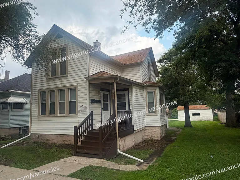 4611 Pine Ave — Photo 1