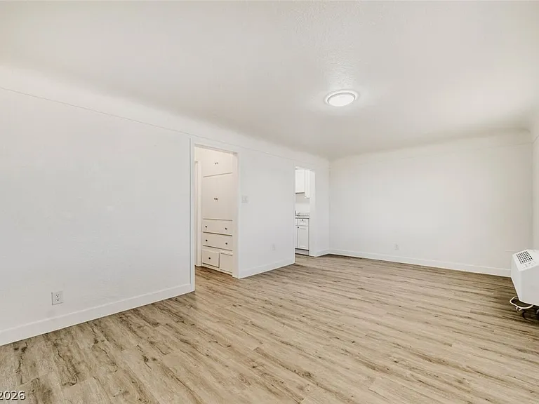 1014 N 4th St #1-10 — Photo 12