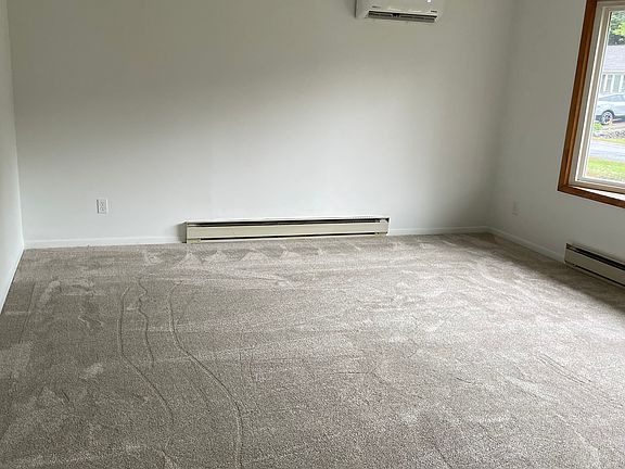 5th image of 835 Woodland Rd