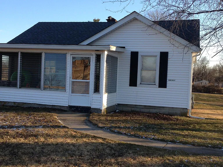 1355 W 200 S — Photo 3