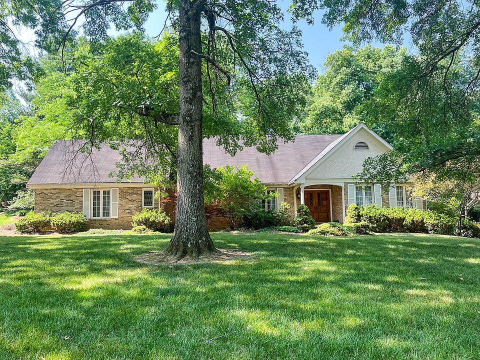 1st image of 1949 Diane Ln