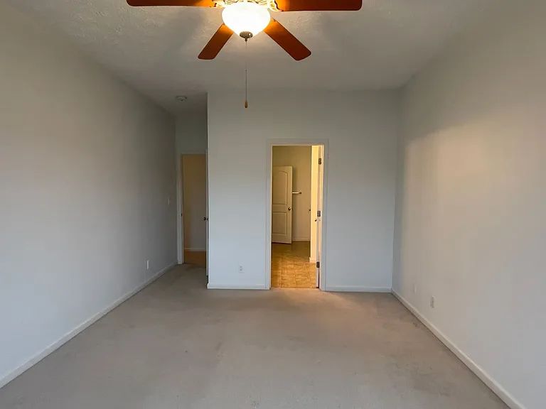 3232 Huxley Dr — Photo 13
