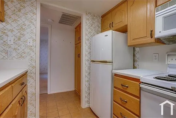 12806 Midway Rd #2020 — Photo 11