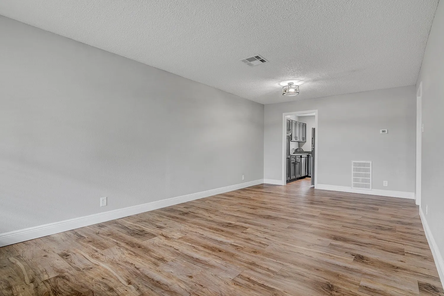 Prutzman Place - 1 — Photo 2