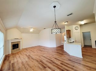 9149 Autumn Falls Dr, Fort Worth, TX 76118
