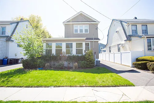 363 Hewlett Pkwy Photo 1