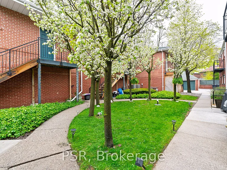 1355 Bayview Ave #CH3 — Photo 25