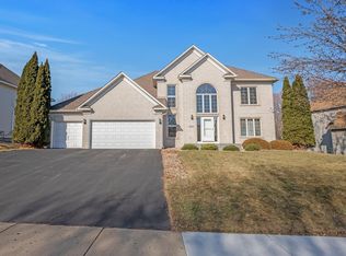 13506 Foxberry Rd, Savage, MN 55378