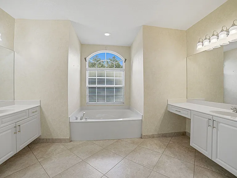 9655 Campi Dr — Photo 25