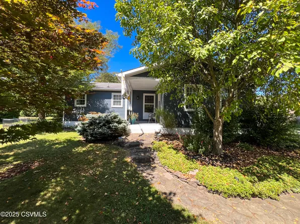 923 Point Township Dr, Northumberland, PA 17857