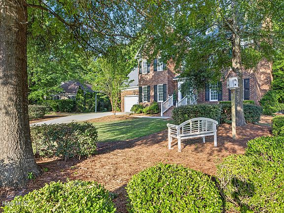 3rd image of 3314 Edwards Court