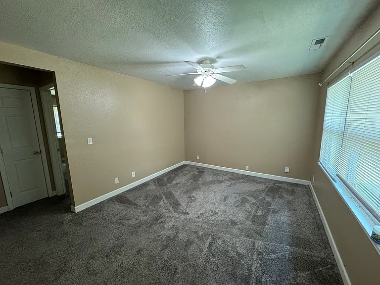 1011 W 24th St #1011 — Photo 61