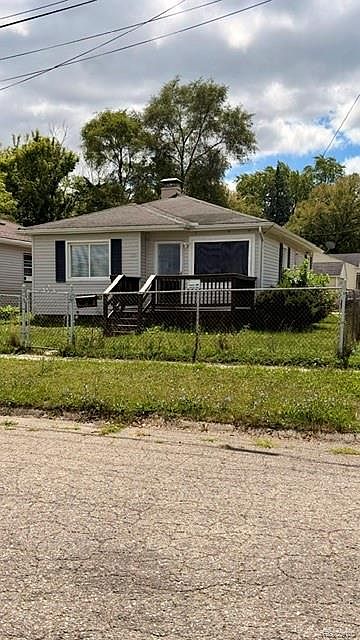 1st image of 1329 Neubert Ave