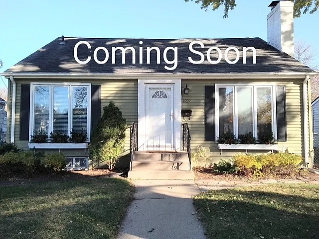 5 bed, 2.5 bath, 1920 sqft, $2,890 — Photo 1