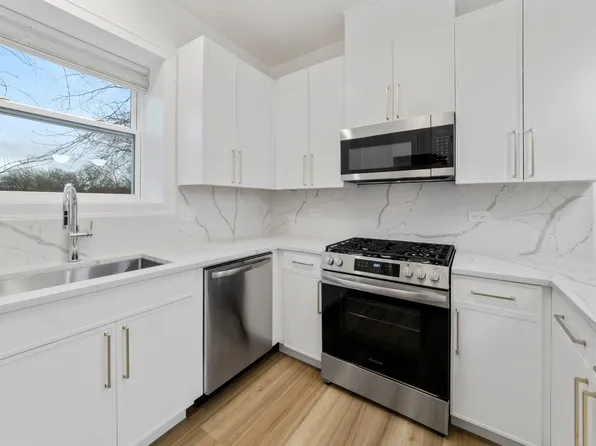 1832 N Springfield Ave #1F, Chicago, IL 60647