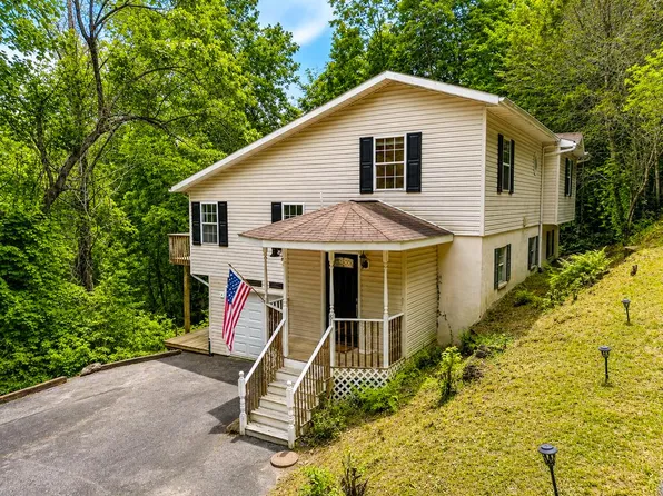 81 Otter Ridge Rd, Sylva, NC 28779