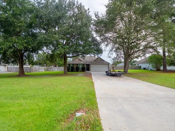 19 Eleanor Pl, Ray City, GA 31645