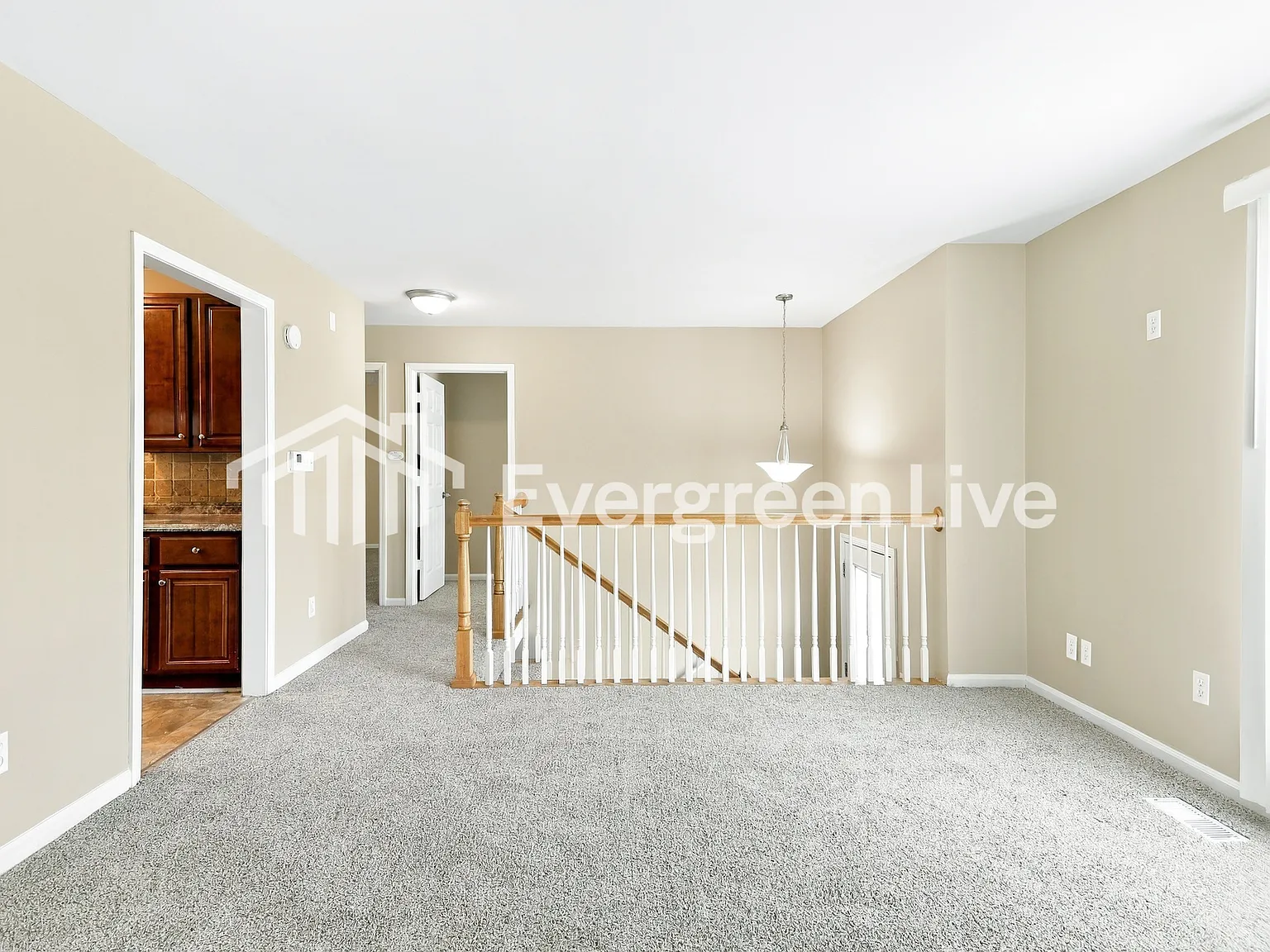 4 bed, 2.0 bath, 1895 sqft, $1,545 — Photo 4