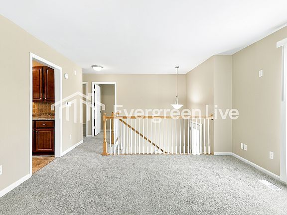 4th image of 1985 Linden Dr