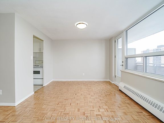 4th image of 6200 Bathurst St #912