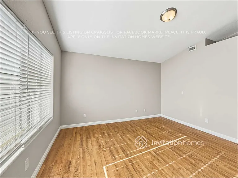 3413 Travelers Ct — Photo 11