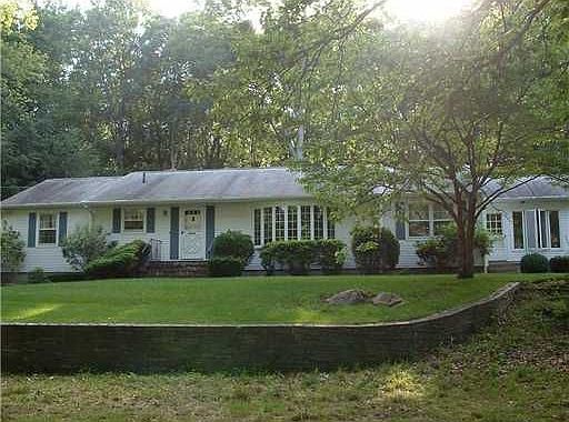 1st image of 137 Heritage Dr