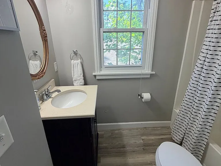 45 E 60th St #4 — Photo 3