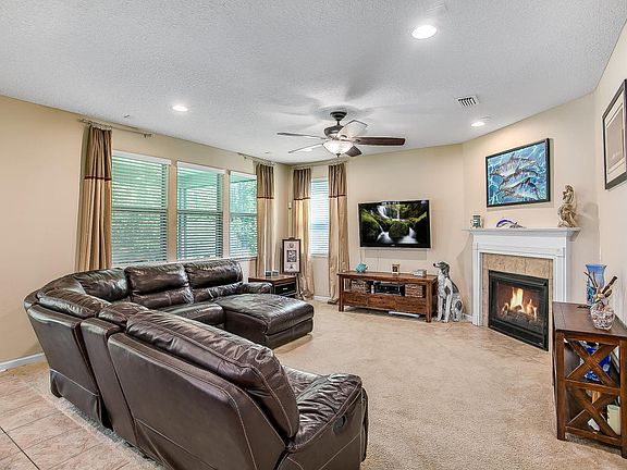 4th image of 205 Huntston Way