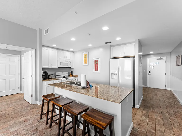 12011 Front Beach Rd #1906B — Photo 7