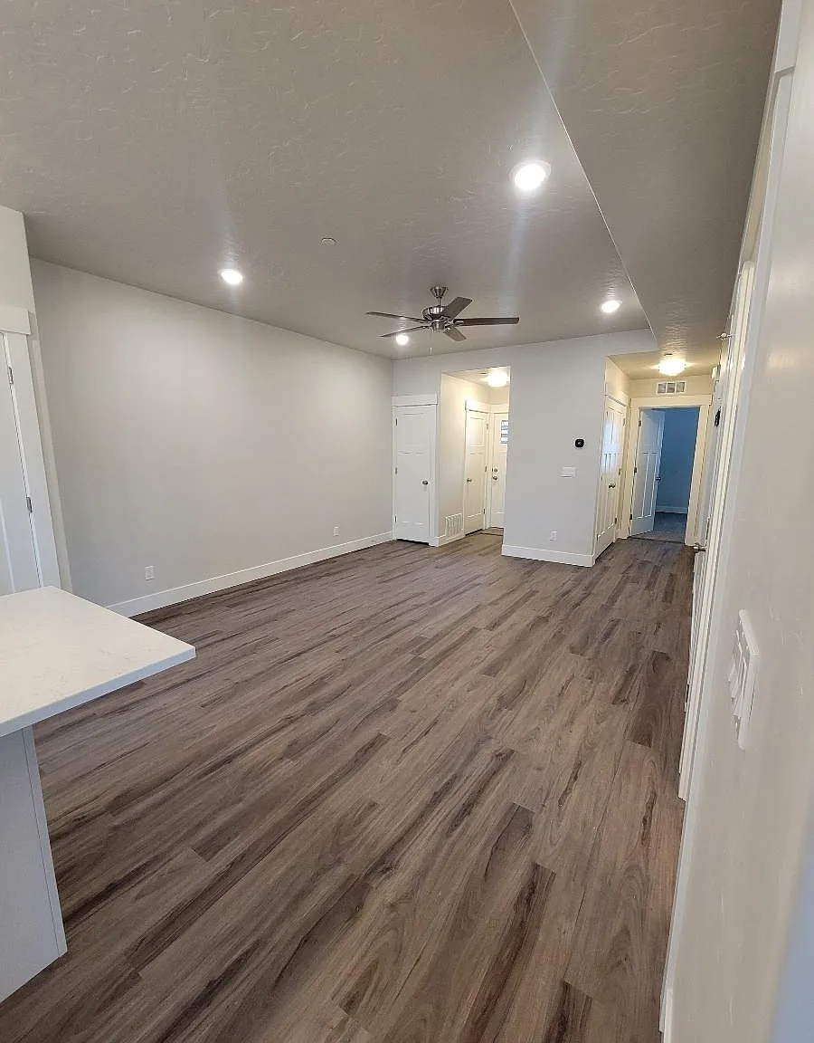 2 bed, 850 sqft, $1,500 — Photo 4