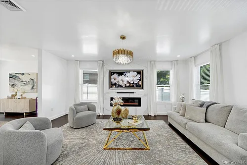 12 Drake Pl Photo 1