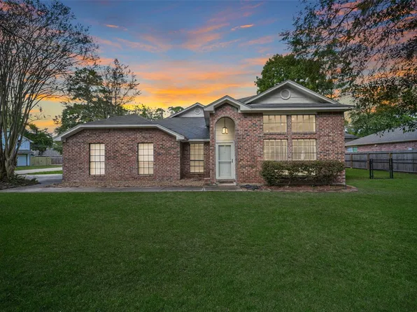 3130 Lake Breeze Ln, Crosby, TX 77532