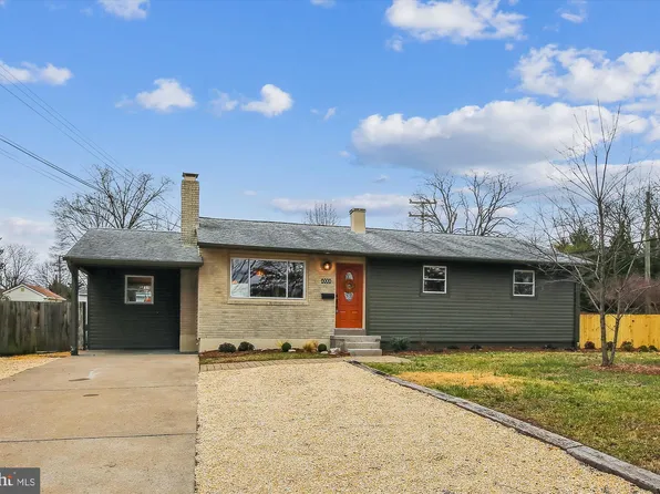 6000 Leewood Dr, Alexandria, VA 22310