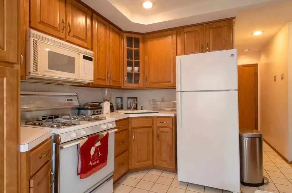 3 bed, 3000 sqft, $800 — Photo 4