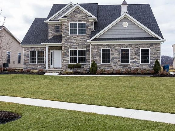 3rd image of 36121 Sophia Ln