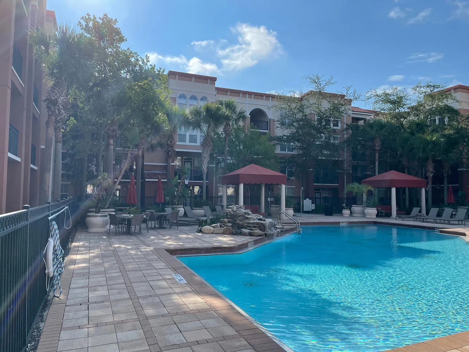 1 bed, 730 sqft, $1,400 — Photo 3