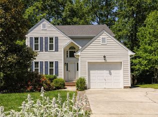 7 Archer Glen Ct, Greensboro, NC 27407