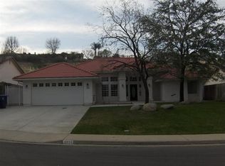5904 Willow Grove Ln, Bakersfield, CA
