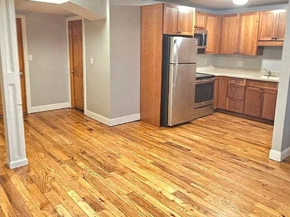 28 E Grand Ave #Bb