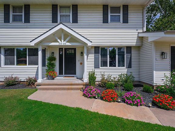 4th image of 49 Angelina Dr