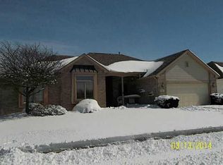 511 Georgetown Dr, Oregon, OH 43616